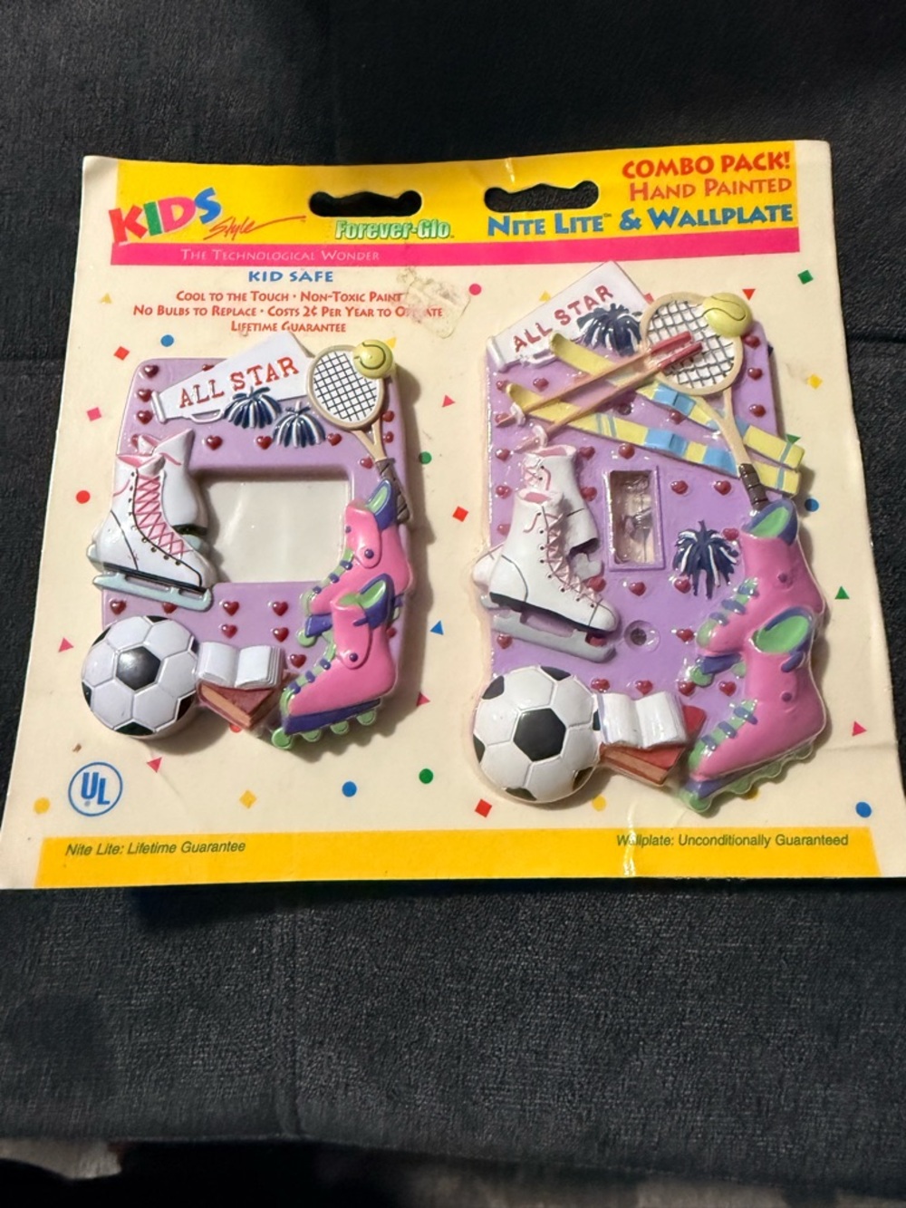 Vintage Kids Style All Star Sports Light & Plate Set - Pink